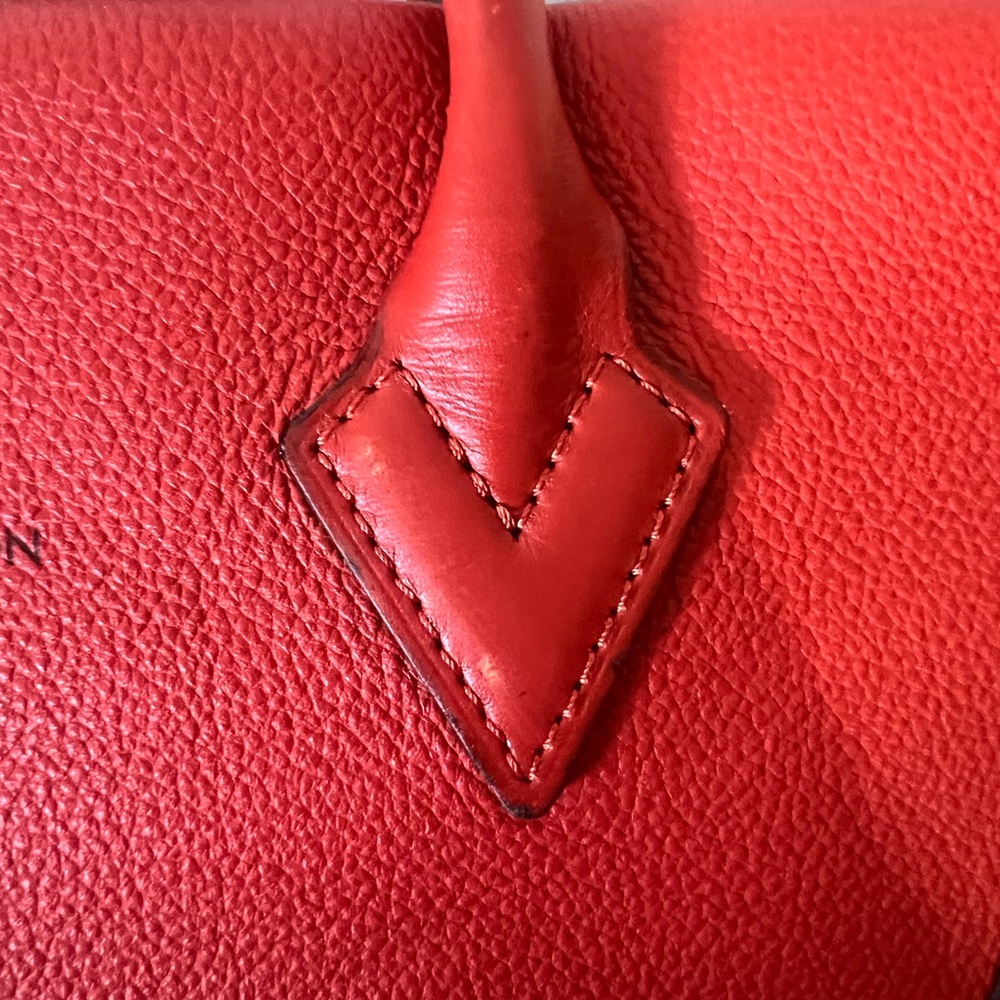 Louis Vuitton Red Tote with Textured Sides - Picture 10 of 16